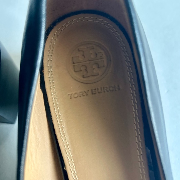 Tory Burch Black Genuine Leather Cap Toe Classic Pumps size 8.5 - Picture 7 of 15